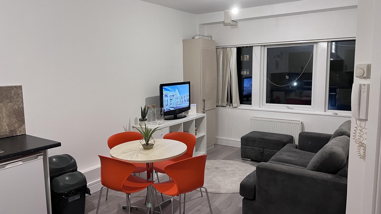 Photo of Others in Stanwell