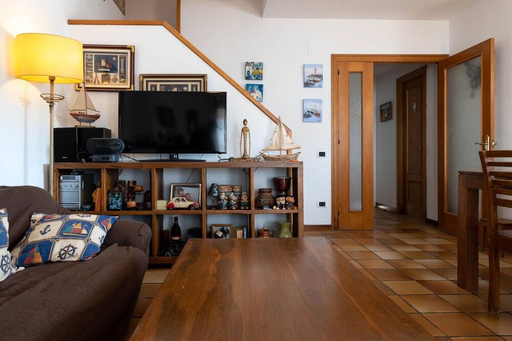 Photo of Livingroom in Clara