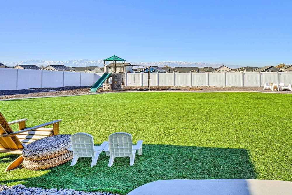 Photo of Outdoor in Lake Point