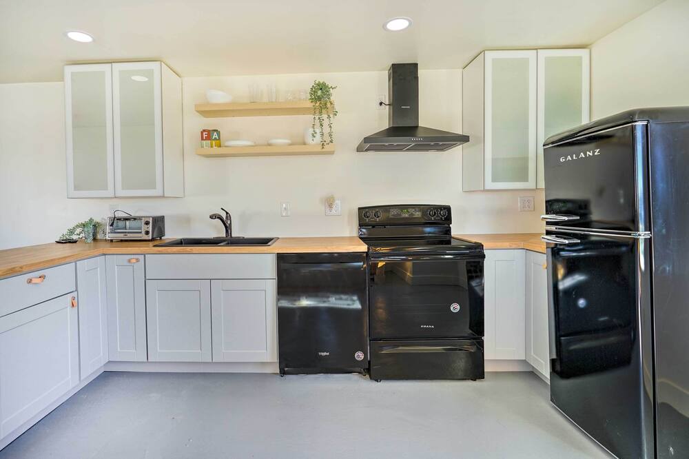 Photo of Kitchen in Lake Point
