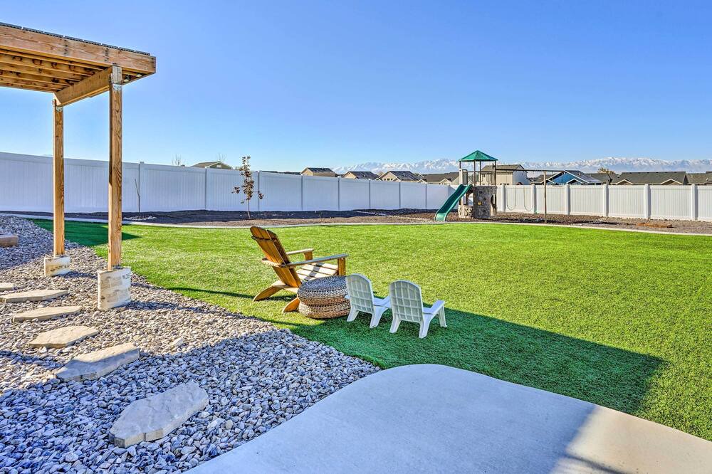Photo of Outdoor in Lake Point