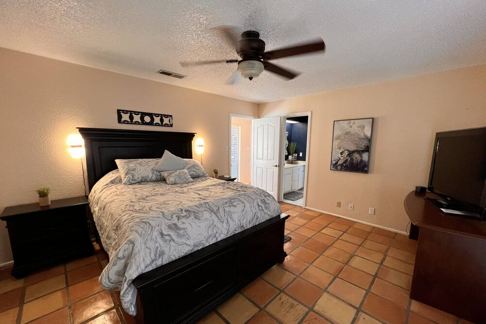 Photo of Bedroom in Odessa