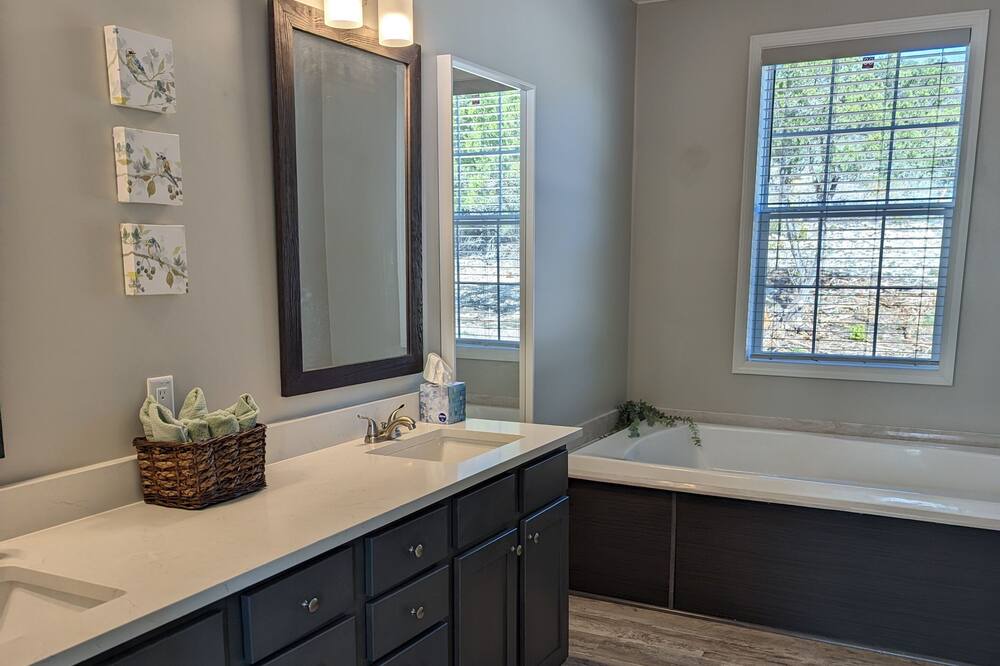 Photo of Bathroom in Leander