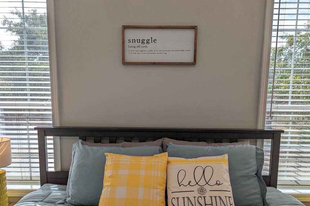 Photo of Bedroom in Leander
