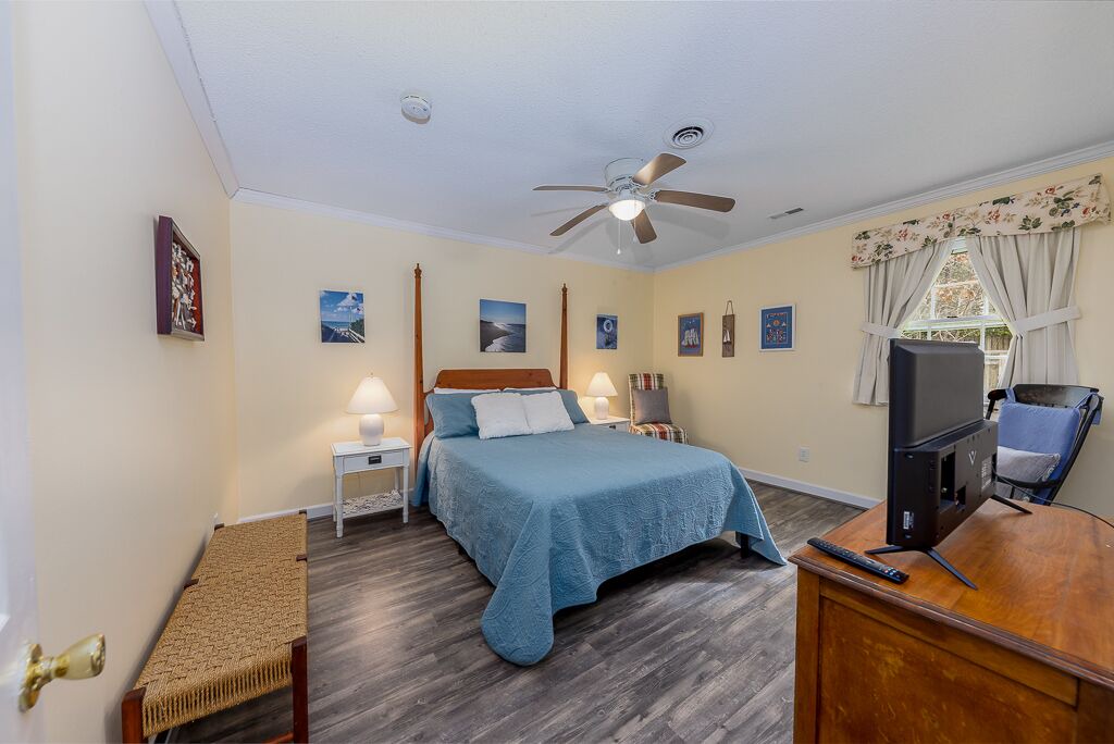 Photo of Others in Pine Knoll Shores