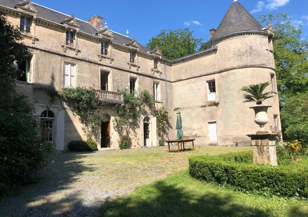 Photo of Outdoor in Saint-Sulpice-en-Pareds
