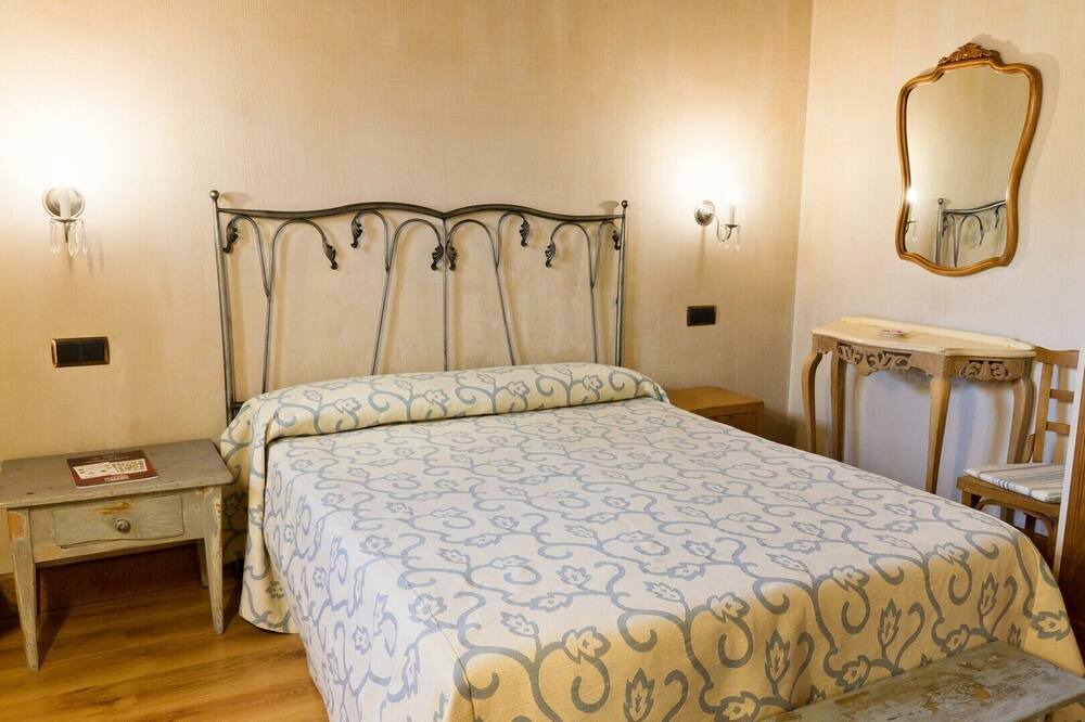 Photo of Bedroom in Otero de Herreros