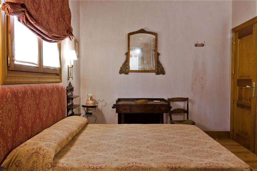 Photo of Bedroom in Otero de Herreros