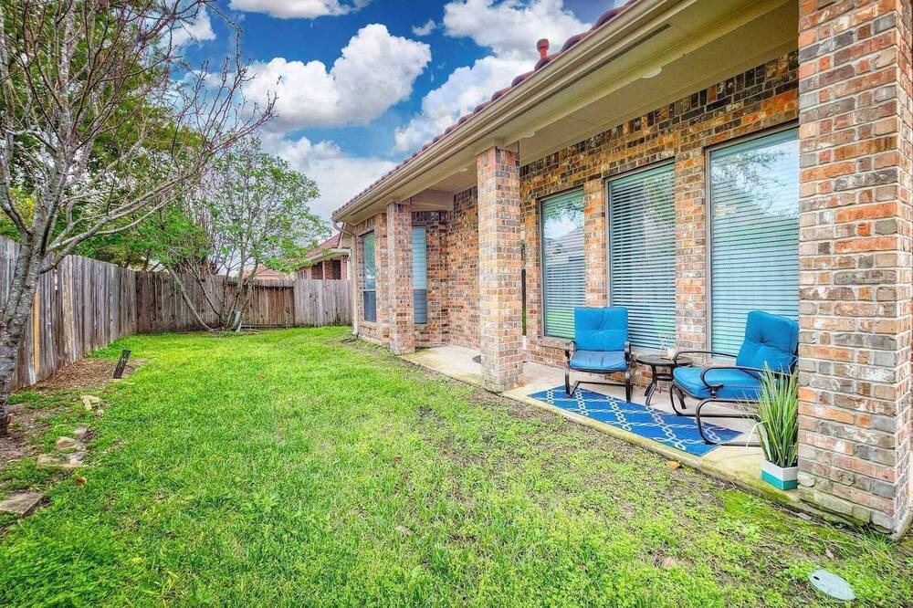 Photo of Outdoor in Jersey Village