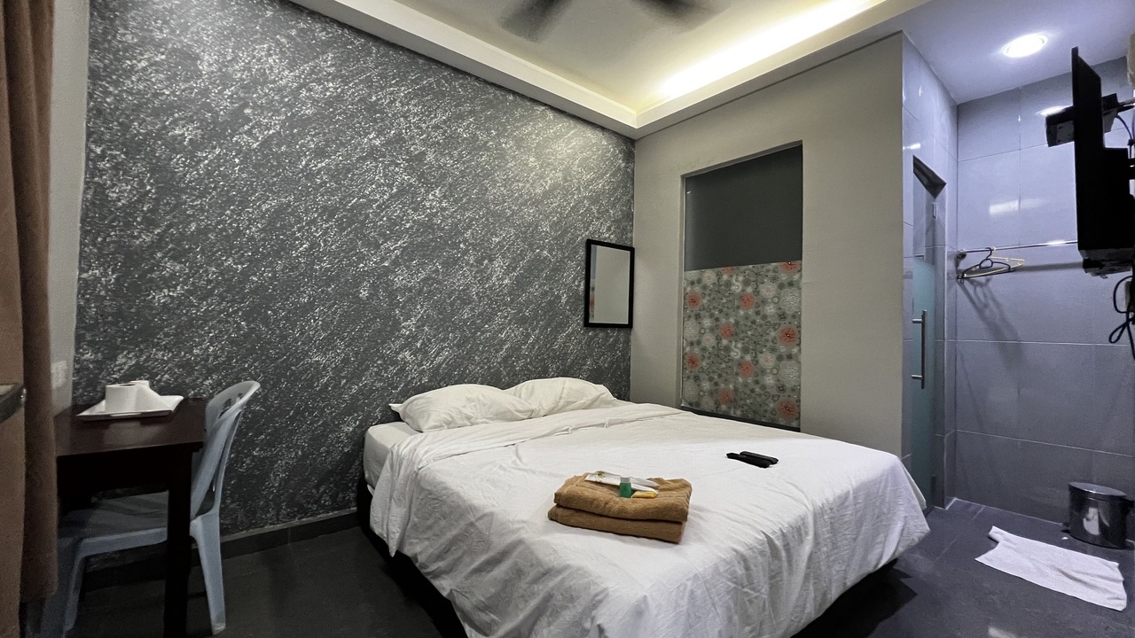 Photo of Bedroom in Kempas