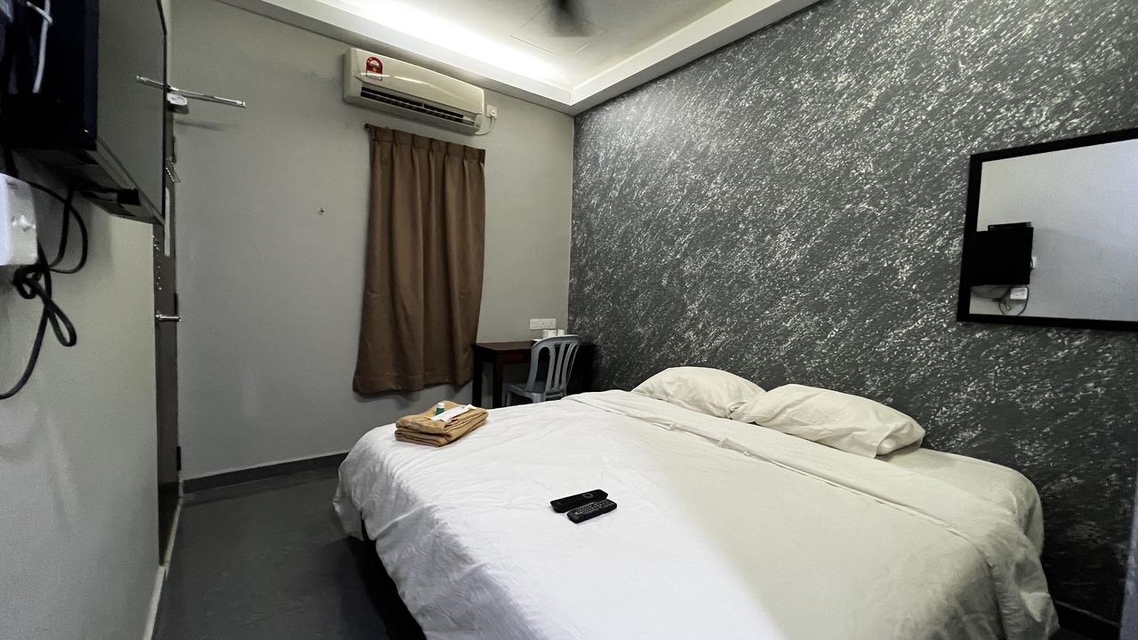 Photo of Bedroom in Kempas