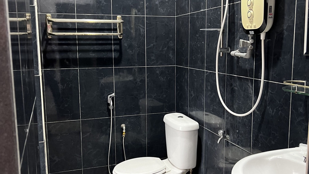 Photo of Bathroom in Kempas