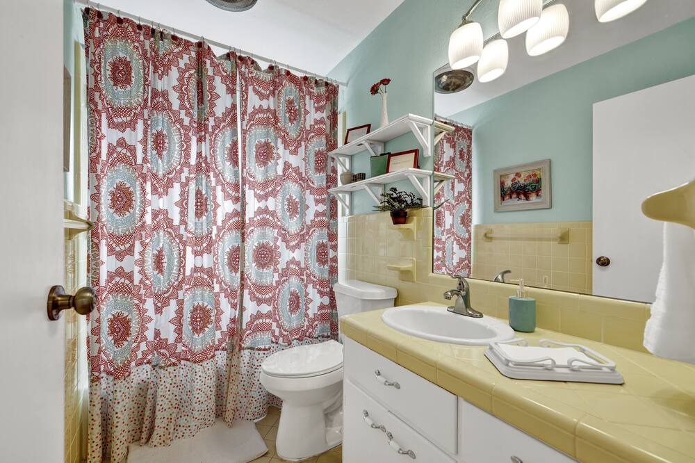 Photo of Bathroom in Comfort