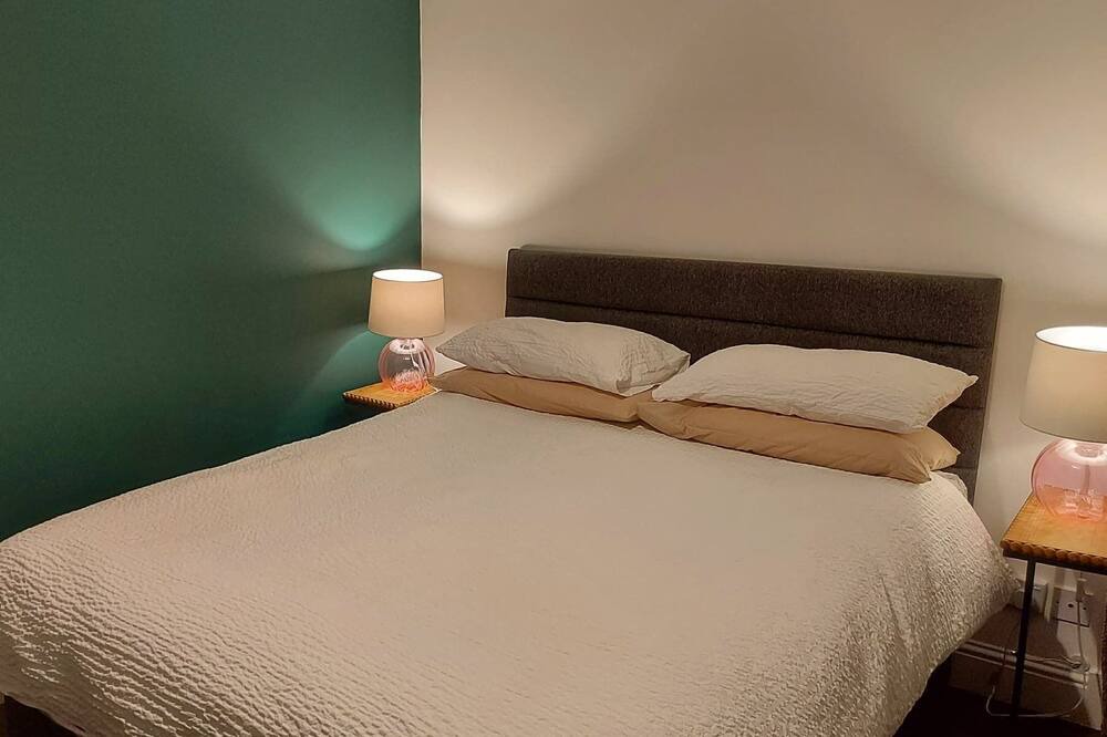 Photo of Bedroom in Tillicoultry