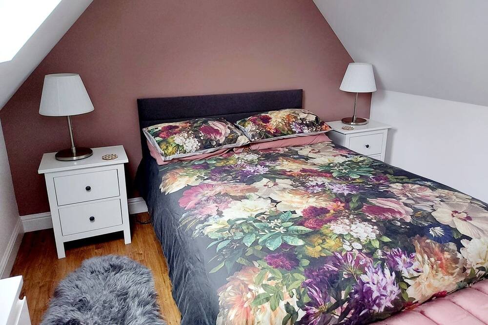 Photo of Bedroom in Tillicoultry