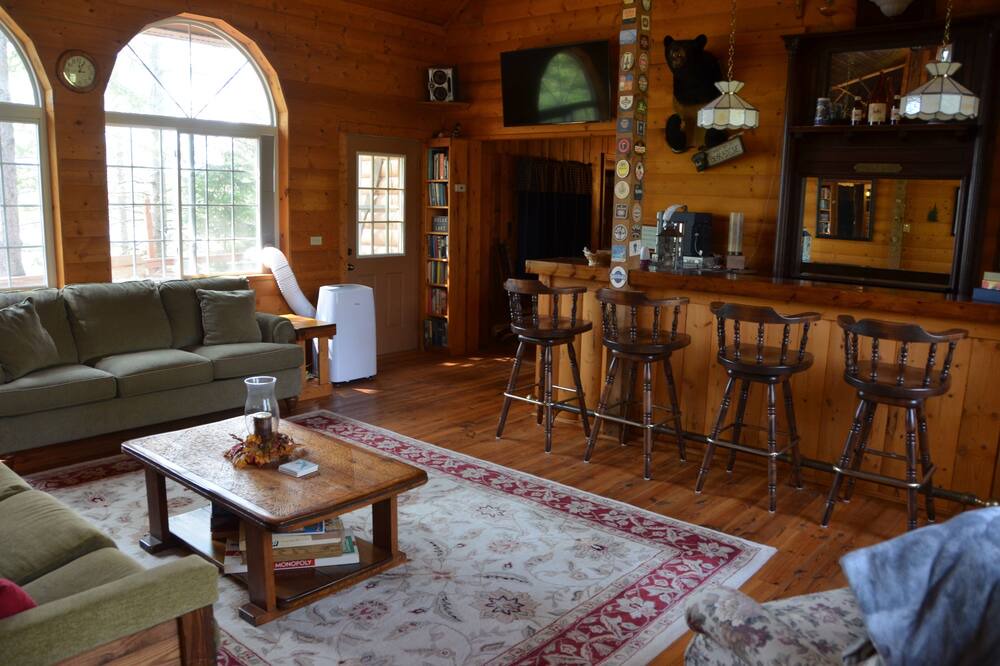 Photo of Bedroom in Remer