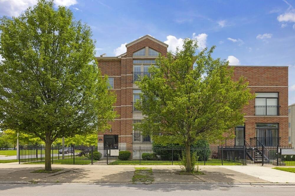 Photo of Outdoor in Bronzeville