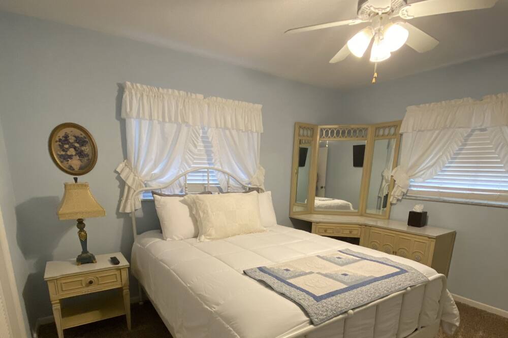 Photo of Bedroom in Lakeland
