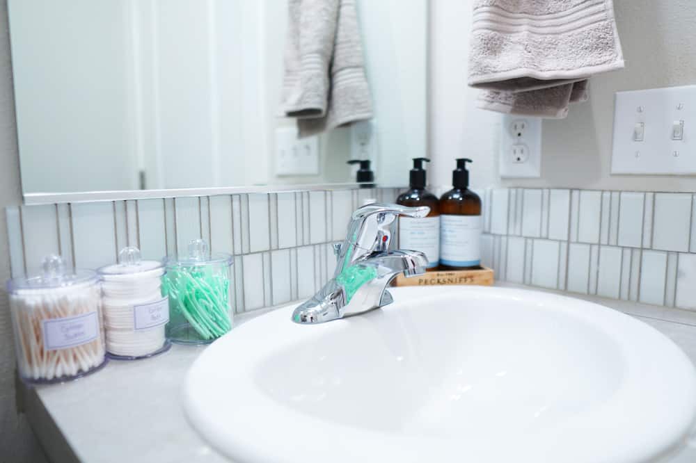 Photo of Others in Everett