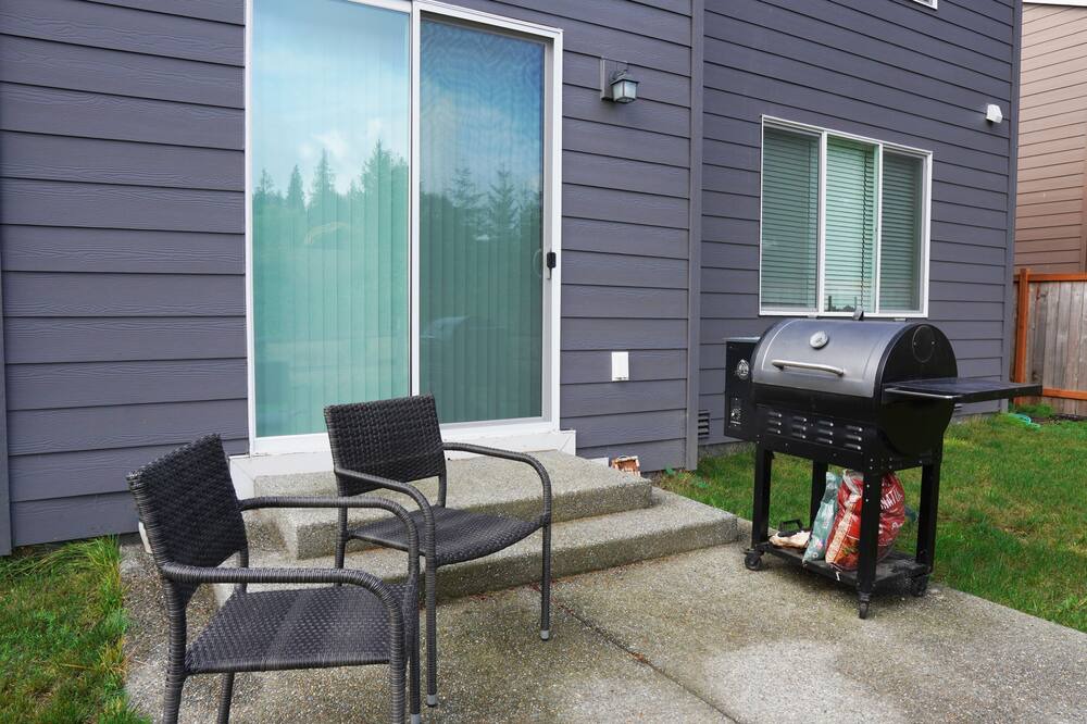 Photo of Others in Everett