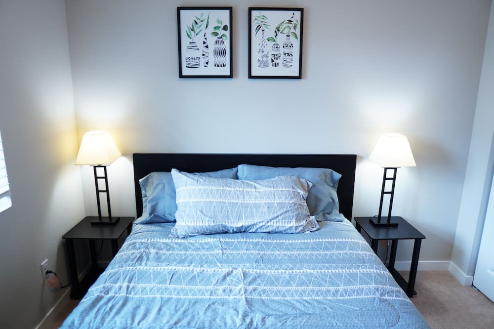 Photo of Bedroom in Everett