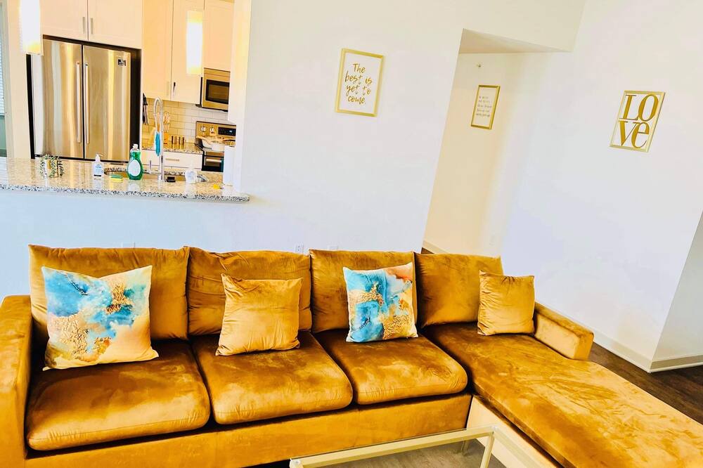 Photo of Livingroom in Missouri City