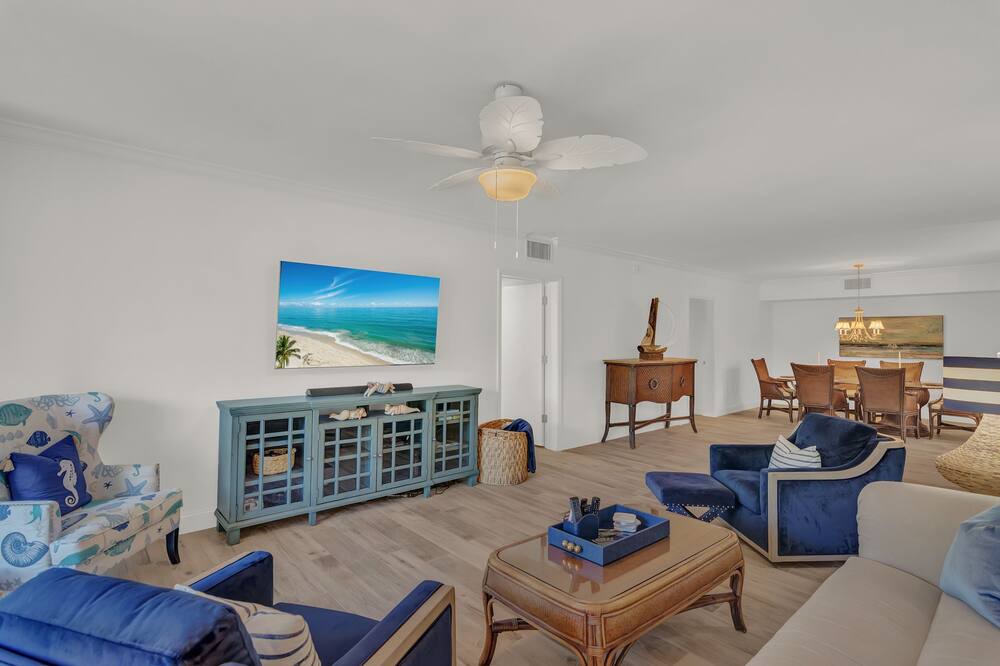 Photo of Bedroom in Indian River Shores