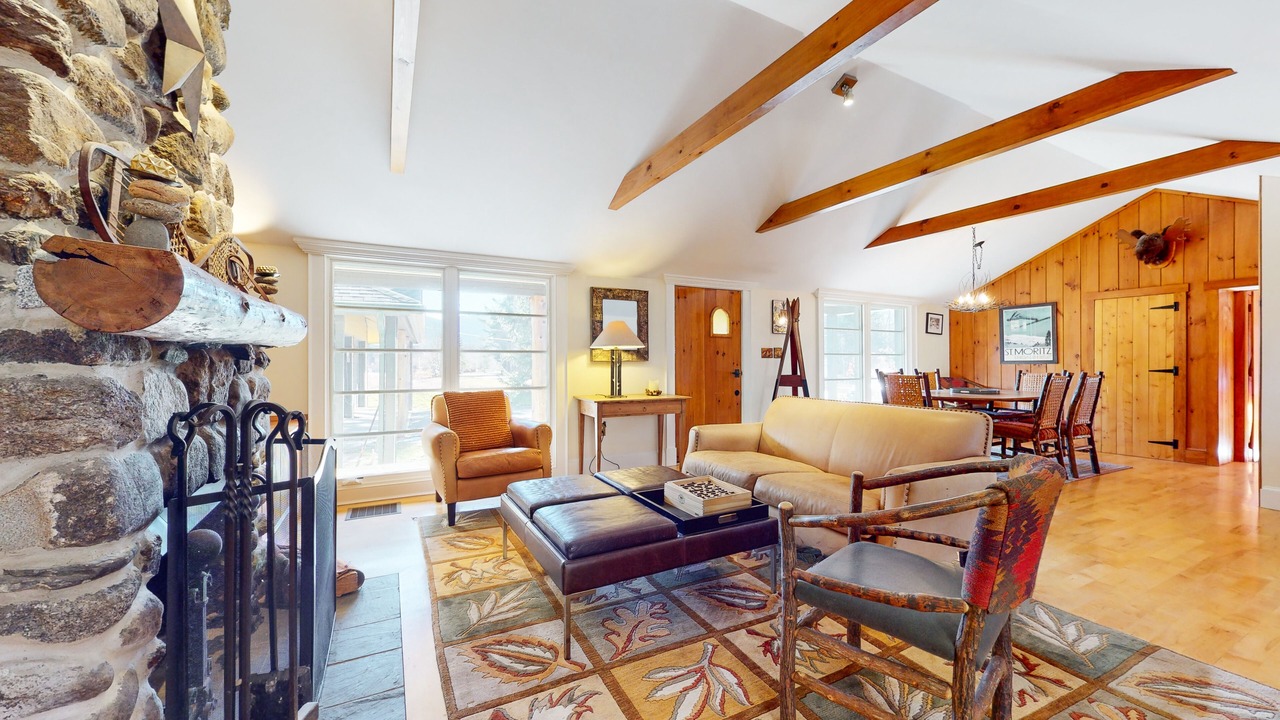 Photo of Livingroom in Waterville Valley