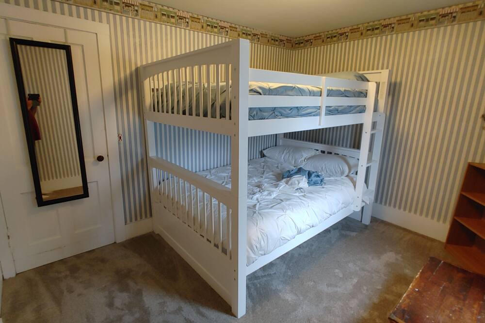 Photo of Bedroom in Canandaigua