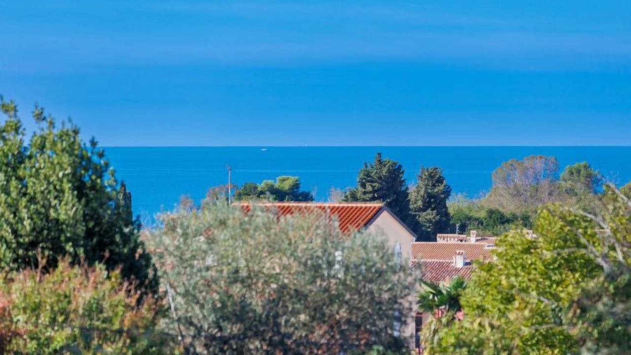 Photo of Outdoor in Basanija