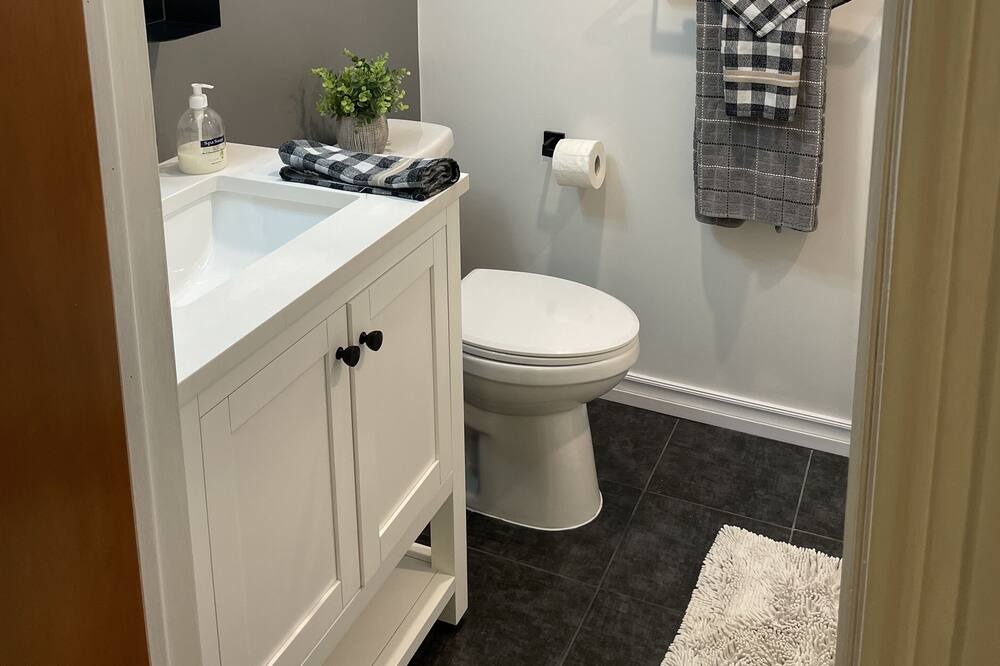 Photo of Bathroom in Hanover