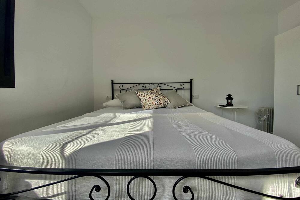 Photo of Bedroom in Vilanova I la Geltru