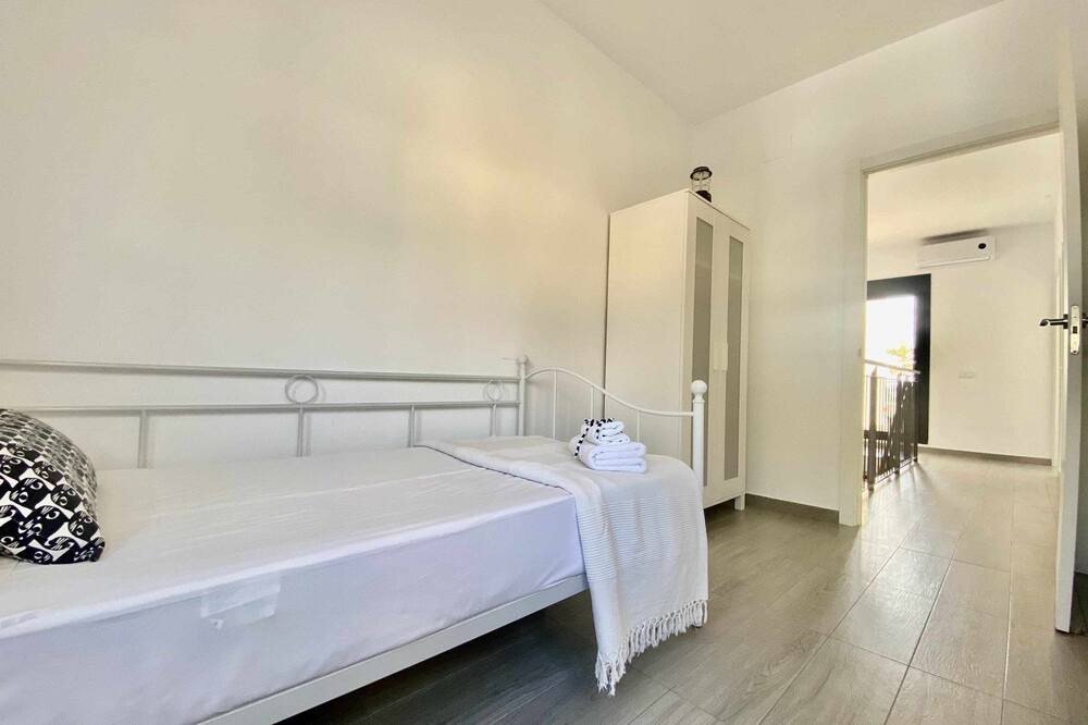 Photo of Bedroom in Vilanova I la Geltru