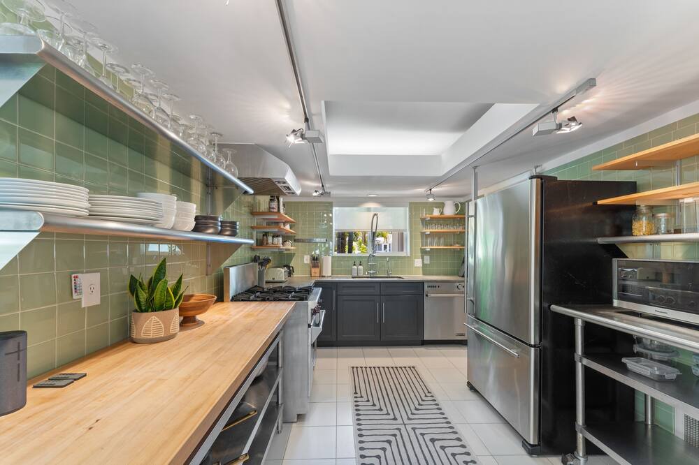 Photo of Kitchen in Central Corals