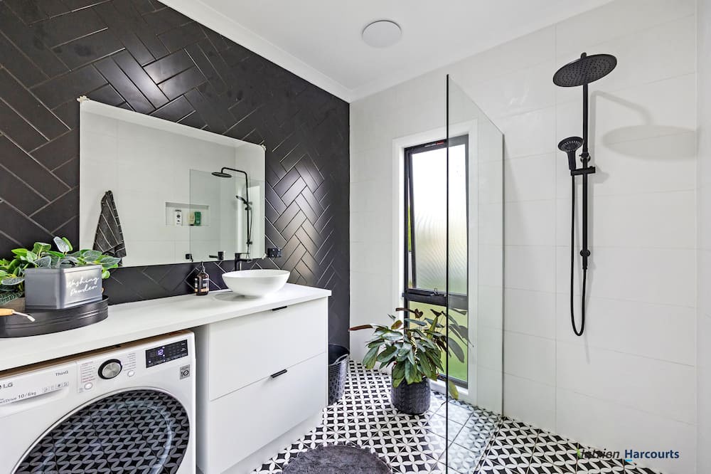 Photo of Bathroom in Eildon