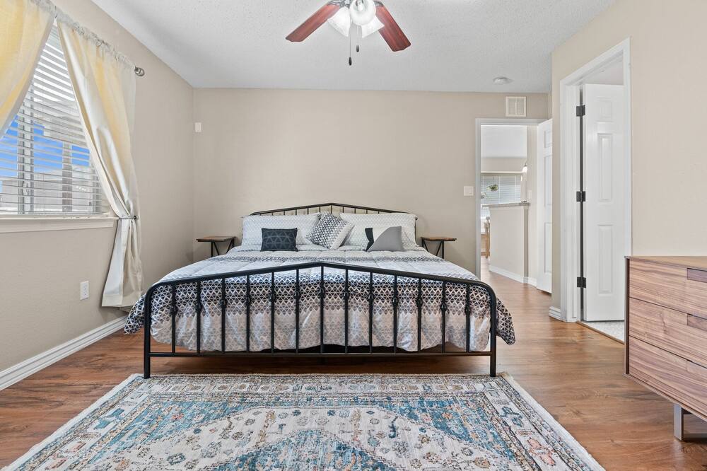 Photo of Bedroom in Northeast El Paso