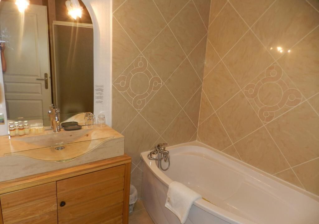 Photo of Bathroom in Bourbonne-les-Bains