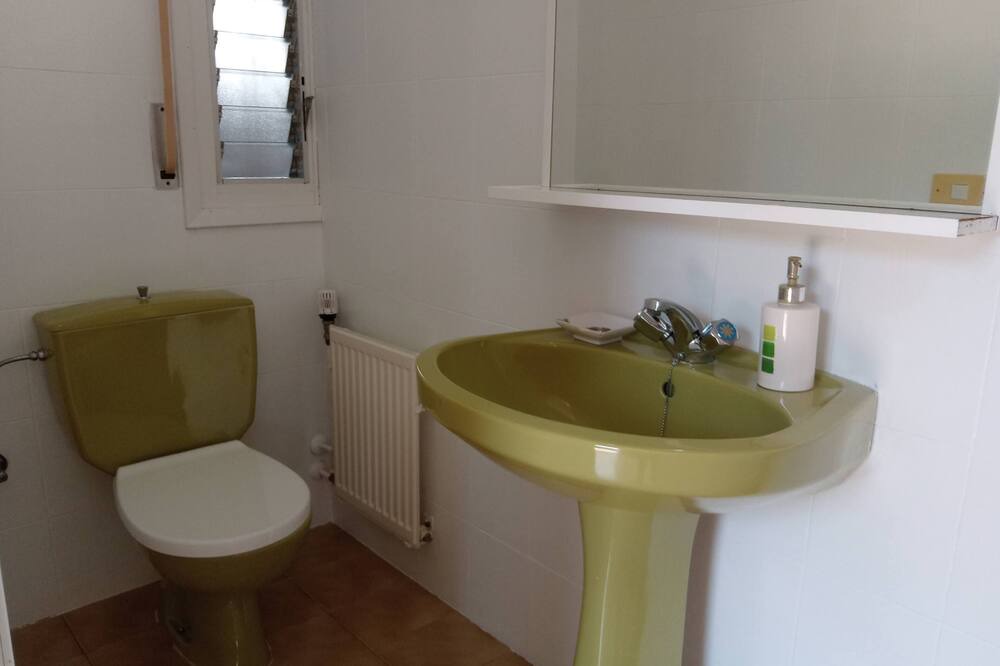 Photo of Bathroom in Les Tres Cales