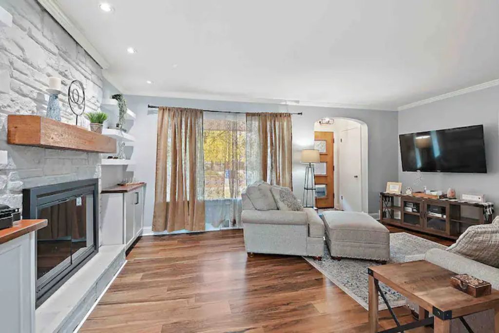 Photo of Livingroom in Forestview