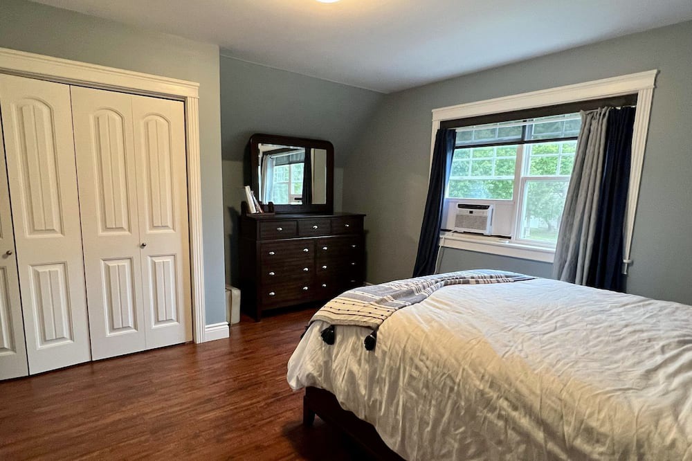 Photo of Bedroom in Clark's Harbour