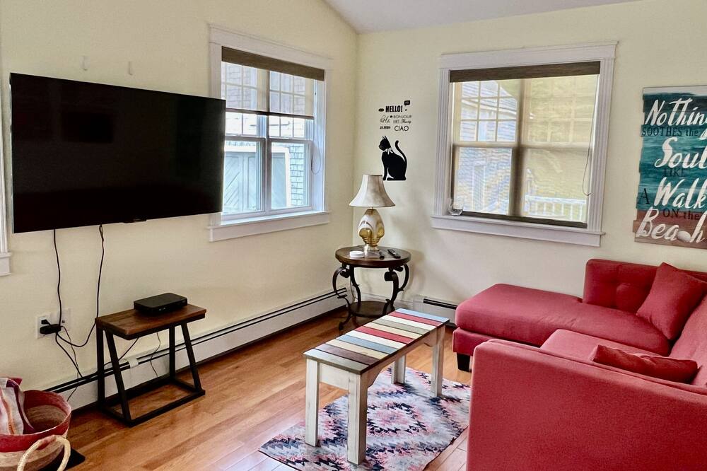 Photo of Livingroom in Clark's Harbour