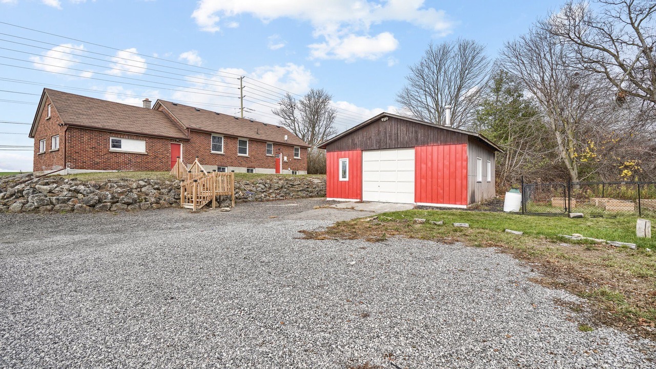 Photo of Outdoor in Oshawa
