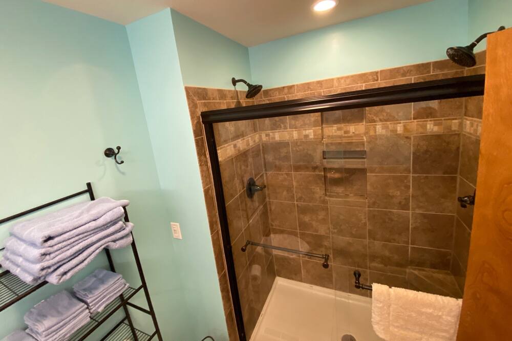 Photo of Bathroom in Rich Hill