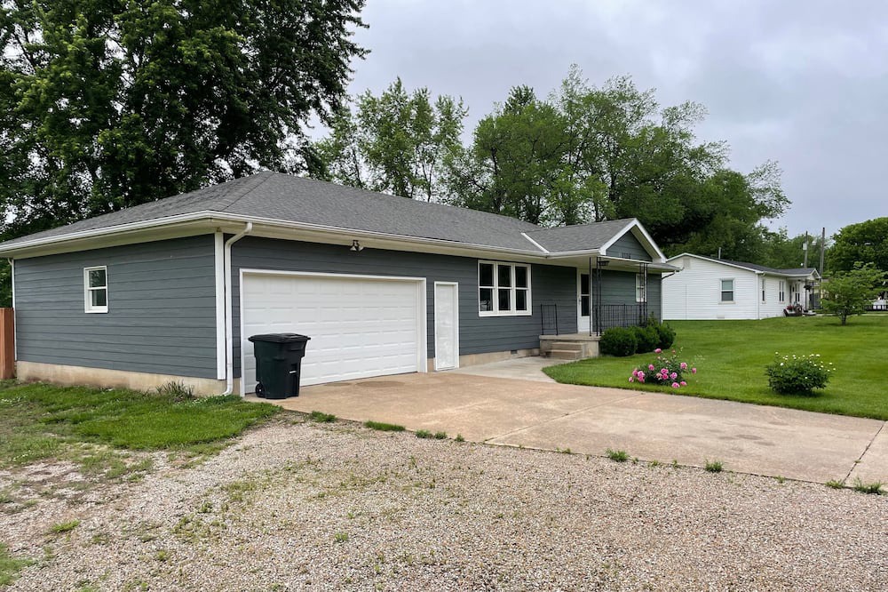 Photo of Outdoor in Rich Hill
