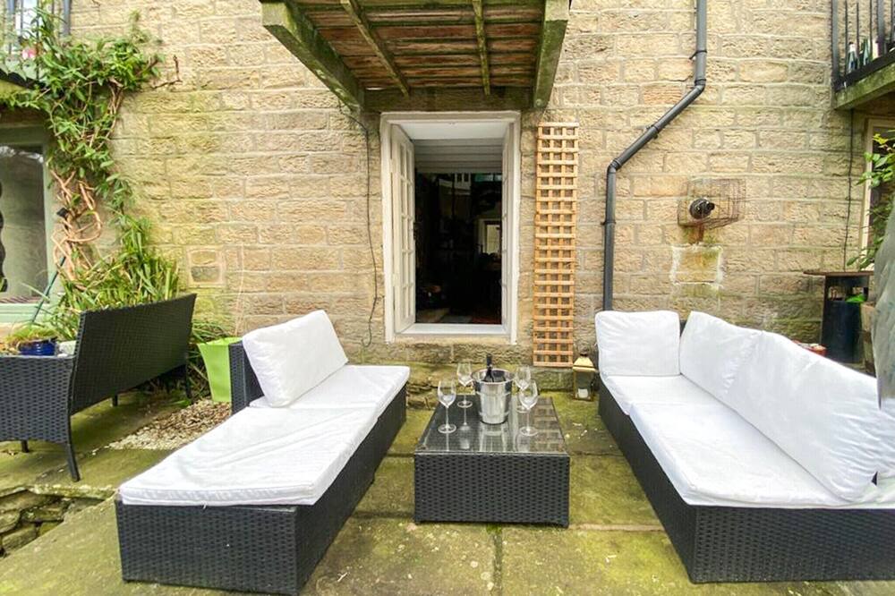 Photo of Patio Balcony in Hayfield