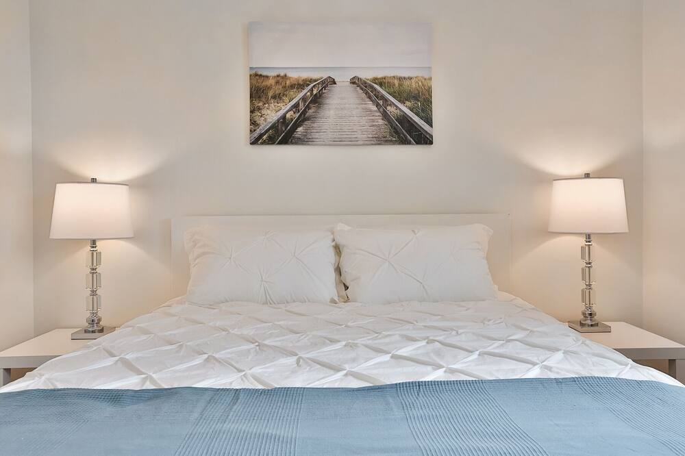 Photo of Bedroom in Newmarket