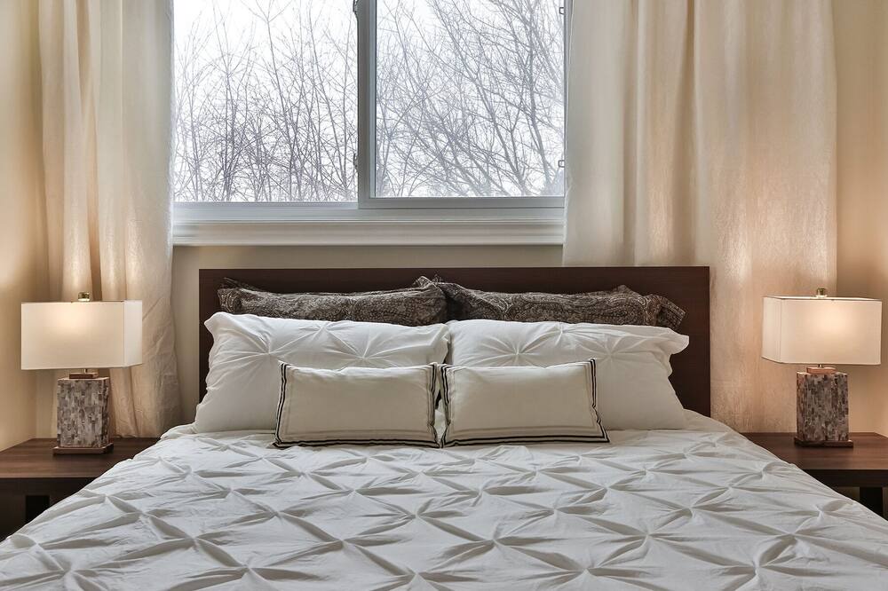 Photo of Bedroom in Newmarket