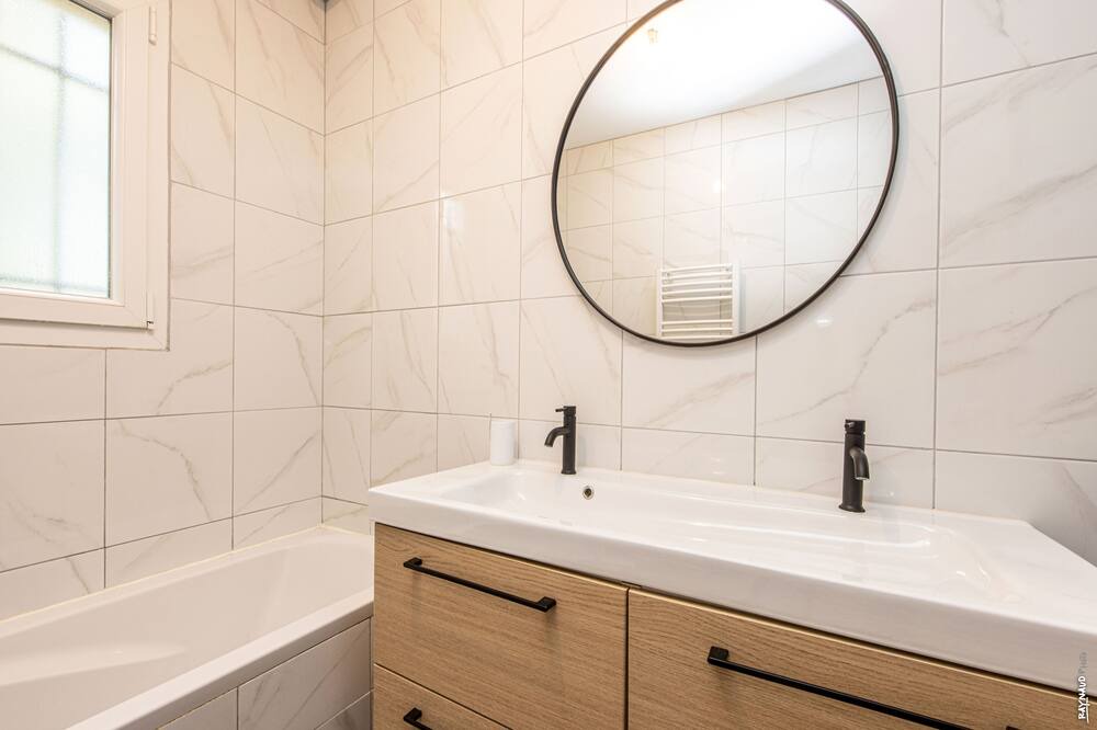 Photo of Bathroom in Lagrave