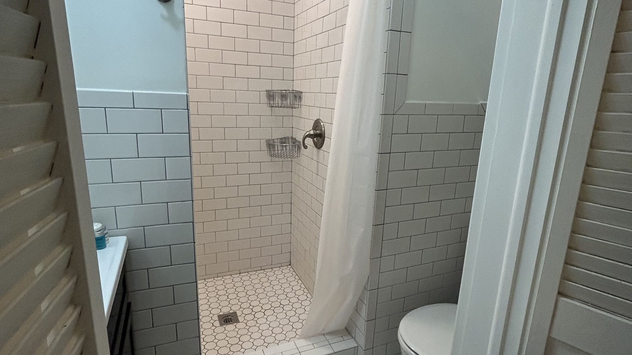 Photo of Bathroom in Warren