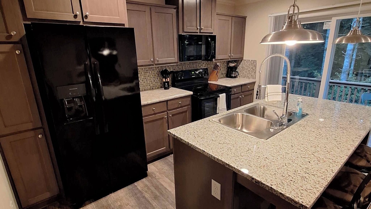 Photo of Kitchen in Clatskanie